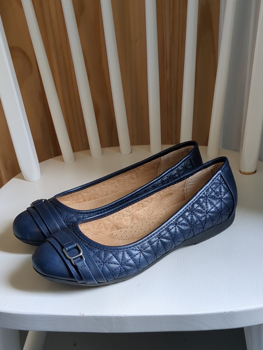 Croft & Barrow Quilted Navy Ballet Flats with Buckle Accent. Size 8.5 Wide.
